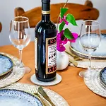 Avra - Island Living In בית נופש