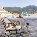 Avra - Island Living In *