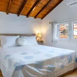 בית נופש Avra - Island Living In סקופלוס טאון