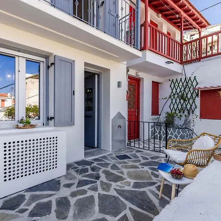 Avra - Island Living In * Szkópelosz