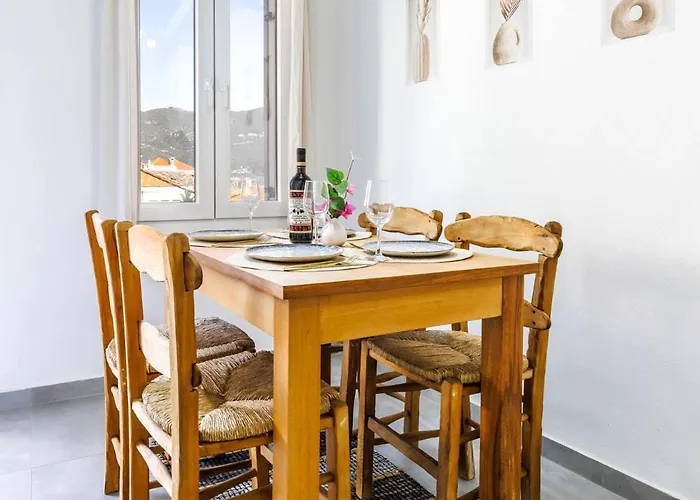 Avra - Island Living In *